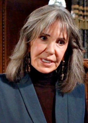 Jess Walton’s New Warning Shocks Y&R Fans! Jess Walton’s latest remarks about Jill Abbott have Y&R viewers stunned! Her return brings drama, danger, and massive twists for the Abbott and Newman families. Stay tuned for shocking updates! #YR #YRSpoilers #JessWalton #JillAbbott #SoapUpdate #DramaAlert | Gossip Time