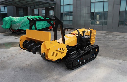 KT 500 robot clears fire breaks to help firefighters control wildfires - The Robot Report