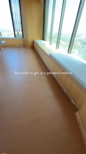 Isabella | Premed | Lifestyle | UGC Creator on Instagram: "Looking to gain experience before med school? 👩‍⚕️👨‍⚕️ Here are some pre-med jobs to consider: Whether you’re certified or just getting started, there’s something for everyone! 💼📚 Jobs that require certification: • EMT – Fast-paced emergency care & critical thinking under pressure 🚑 • CNA – Hands-on patient care in hospitals or nursing homes 🛏️ • Phlebotomist – Become a blood-draw pro 💉 • Medical Assistant (MA) – Support clinics w