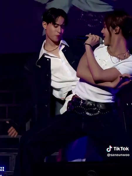 🫦🫦🫦 [credits clip: necooxx] #barcodetin #lego_rapeepong #legolykn #barcodetinnasit #gmmtvofficial