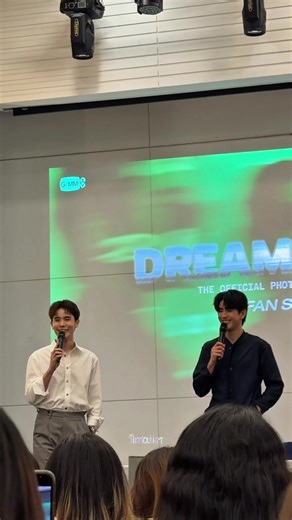 เมื่อเราจบโทใหม่ๆเราเลยต้องขิงแฟนครับหน่อยเนอะ 😬🥑🤟🏻🌱 JS NEXT JOURNEY BEGINS #DREAMSCAPExJimmySea #jimmysea #จิมมี่ซี #jimmyyjp #จิมมี่จิตรพล