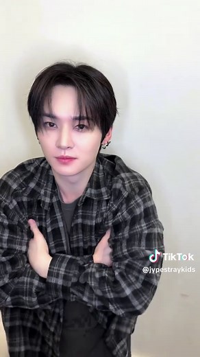 노 안아 #StrayKids #스트레이키즈 #리노 #LeeKnow #YouMakeStrayKidsStay | stray kids