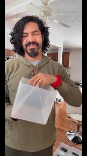 Vintage Energy Cleaning Pyramid for 5G Wave Protection