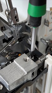 Overlock-Einstellung für eine perfekte Nahtqualität bei allen Stoffen. #nähen #overlocknähen #overlockreparatur #necchi #sewing | Nähberater | Facebook