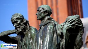 Découvrez Les 6 Bourgeois de Calais 🇫🇷, la célèbre sculpture de Rodin