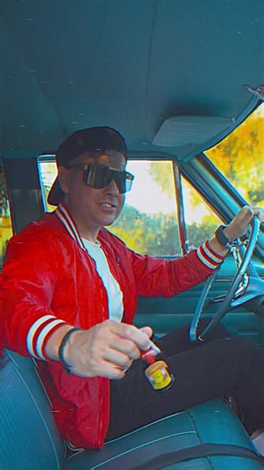 Vlad | Entertainer | Drinkfluencer on Instagram: "What Happens to Kahlúa After 50 Years?"