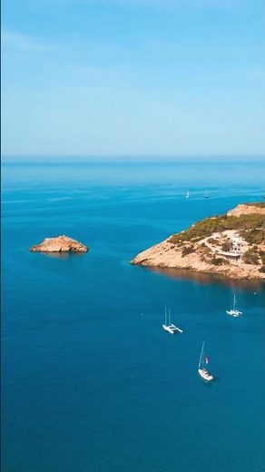 Vintage Cafe, the perfect place to enjoy incredible versions of 90s #reggaemusic #coversong