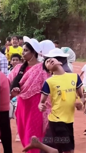 സൂപ്പർ ഡാ മുത്തേ മറ്റൊരാളുടെ തളർച്ചയിൽ താങ്ങായി നിന്ന് നീ തന്നെയാണ് ജയിച്ചത്❤❤