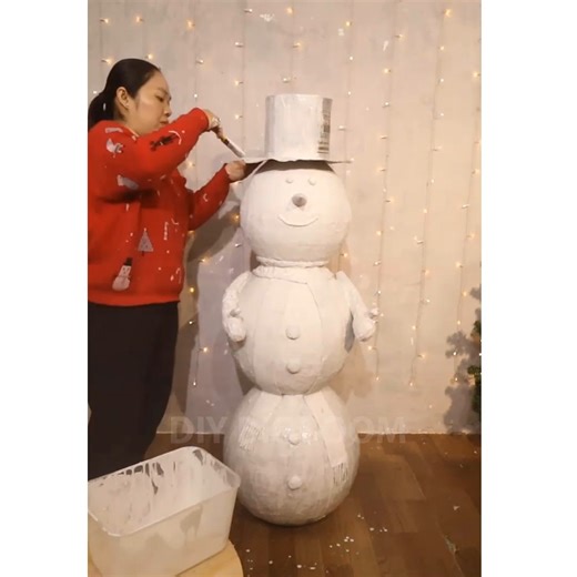 7.2M views · 56K reactions | DIY snowman made from balloons | Viral Clip | Facebook