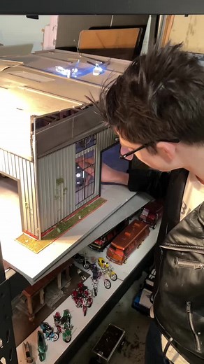 Classic Car Showdown: 1958 Morris Minor vs. 1962 Buick vs. 1960 Impala