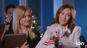 𝙈𝙚𝙧𝙧𝙮 𝘾𝙝𝙧𝙞𝙨𝙩𝙢𝙖𝙨 and 𝙃𝙖𝙥𝙥𝙮 𝙃𝙤𝙡𝙞𝙙𝙖𝙮𝙨 from ION! ❤️🎄 In case you find yourself with some down time, check out the schedule for the final ION Holiday Movie Sunday of the year today! | ION Television