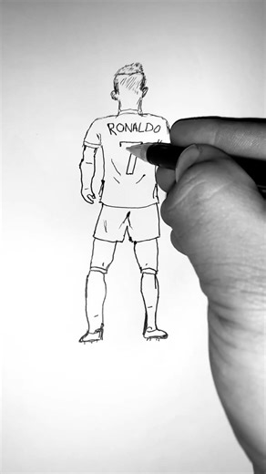 Drawing Cristiano Ronaldo from the back ✏️⚽ CR7 #7.