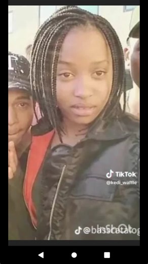 Uncle Waffles: Antes de la Fama y su Transformación