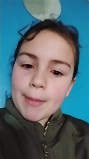 Heu j'ai les yeux rouges