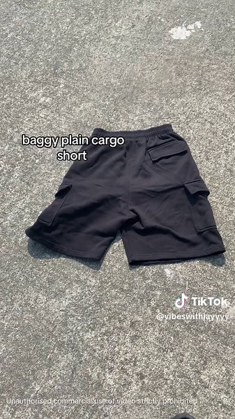 Baggy Cargo Shorts: Trendy Fashion Picks for Summer