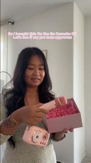 Karaoke Party Ideas for Pre-Teens: Watch Her Test the Mini Karaoke Set! #karaokeparty