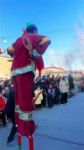 Discover the Magic of Stilt Walking: A Journey into Traditional Chinese Culture