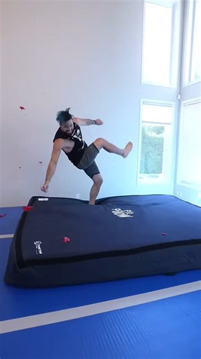 How many balloons can I pop in a flip?! | Nick Pro