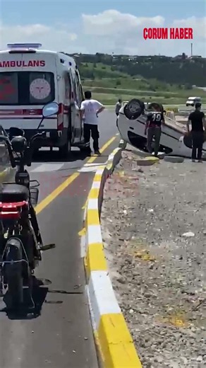 Erzurum Dede yolunda araç ters döndü