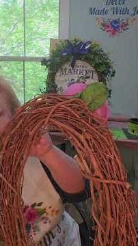 Grapevine Wreath Tip of the Week: Fix Protruding Stems Fast 🌿✂️How to Fix protruding stems.