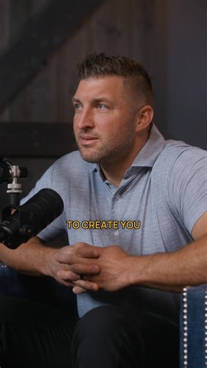 God sees the worth in every person, no matter what the world says. | Tim Tebow