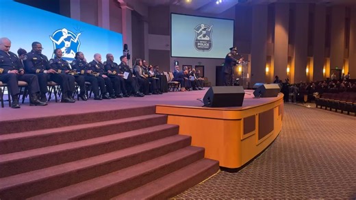 📢 LIVESTREAM: Chief Todd A. Bettison is swearing in 26 student police officers who have completed the academy. Congratulations and welcome to Detroit’s Finest! 👮 | Detroit Police Department