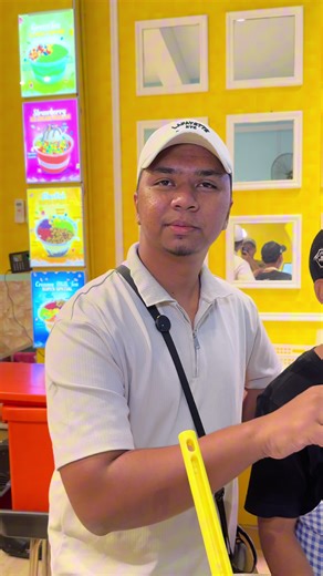 haa kinek dah tauk nak flavour apa yang ada disitok nak?😍 so tunggu apa lagik jangan lupak datang ke Onel Land Ice Cafe okay🥰 #fyp #fypsarawak #oneliceland #onelicekepal #tempatlepakkuching