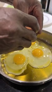 My favorite way to cook eggs! 🍳 | Eddie Abbew
