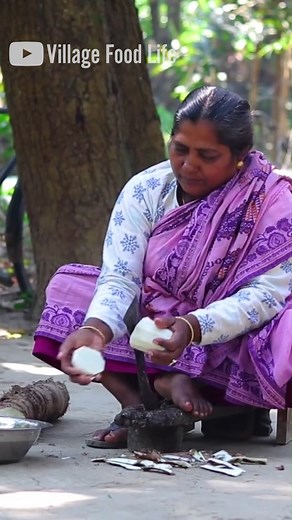 Giant Taro Cooking Recipe #Recipe #Food #Cooking #shorts #reels | Village Food Life