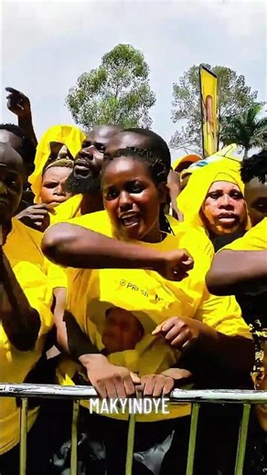 Sitya Danger Energy! ✊ Alien Skin live with his loyal fans! #shorts #music #ugandanmusic