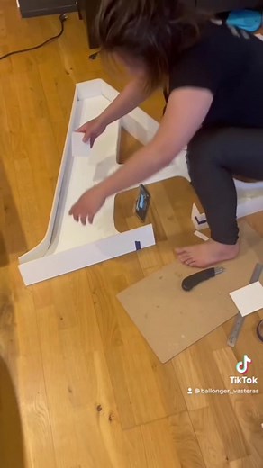 DIY Decor: Assembling Illuminated Letters for Events