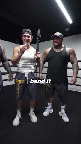 Ex-Convicts vs Worlds Strongest Bar