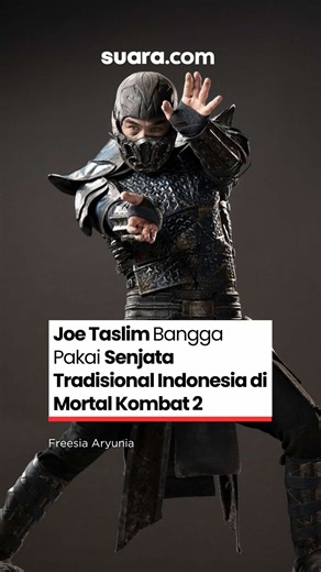 Aktor Joe Taslim ungkap rasa bangganya menggunakan senjata tradisional Indonesia, yakni celurit saat memerankan karakter Bi-Han alias Noob Saibot di Mortal Kombat 2. Rasa bangga ini ia sampaikan dalam sesi wawancara media luar negeri baru-baru ini. Penggunaan senjata tradisional ini membuat Joe merasa lebih dekat dengan karakter Bi-Han. Mortal Kombat 2 dijadwalkan tayang di bioskop Indonesia pada 8 Mei 2026. Sekuel ini, yang sempat diundur dari rencana rilis Oktober 2025, dipastikan akan hadir d