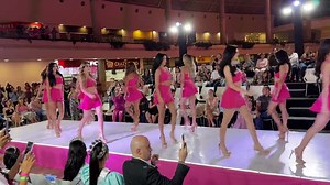 Desfile de Modelos Jóvenes | Moda Teen y Pasarelas