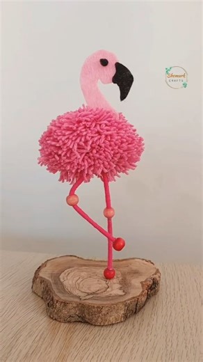Shemark Crafts | 🦩 How To Make Flamingo from Yarn and Felt | Creative Craft Ideas #yarncraft #cutegiftidea #shemarkcrafts | Instagram