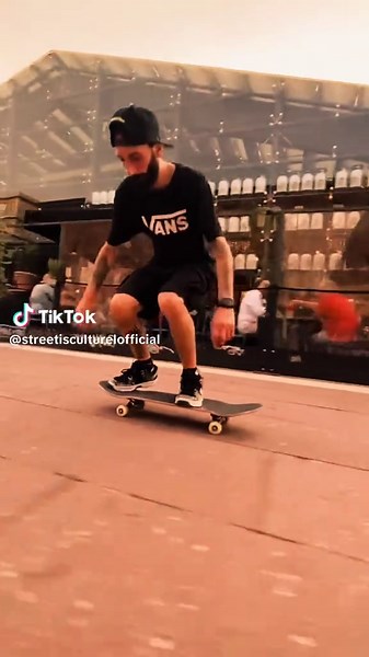 Conosci Street Is Culture? Se vuoi sapere di più contattaci #streetisculture #skate #street