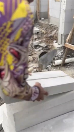 Unbelievable! Splitting AAC Blocks with Just a Trowel – Like Magic!