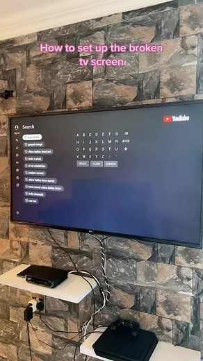 Not so good at giving instructions…Step 1: Set up YouTube Step 2: Type in “Broken TV screen” Step 3: Once the feature has been displayed, remove the batteries from your remote Step 4: You may begin with the prank and goodluck 🤪
