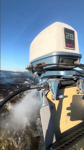 Installed a jack plate ! #outboardmotor#jonboat#fishing#evinrude#jackplate