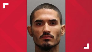 Police: Jacksonville man charged with murder of mother displayed bizarre behavior