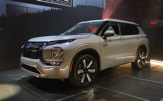 Mitsubishi présente son nouvel Outlander PHEV 2026 à Montréal