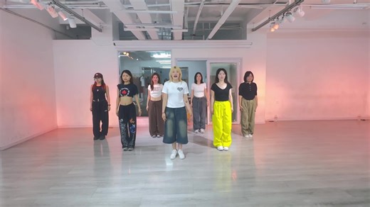 嘿嘿 很喜欢整齐的这遍《Do Somethin》基础jazz