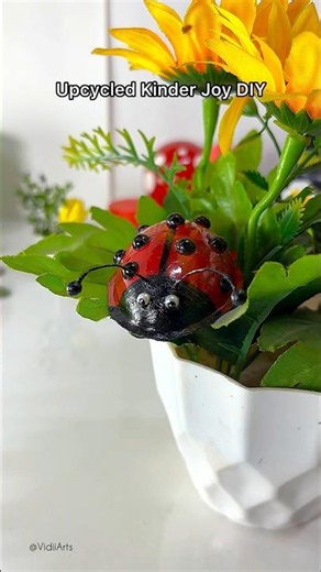 Don't Trash Your Kinder Joy! #DIYCrafts, #UpcycledArt, #CraftsForKids, #KinderJoyHack