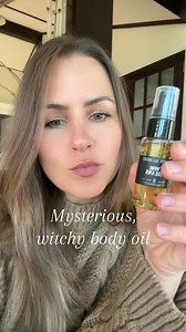 Everyone’s talking about it — but once you feel it, you’ll understand why. This isn’t drugstore oil. It’s ritual-grade skin luxury. Garden Alchemy’s Dry Body Oil melts in seconds — no residue, no stickiness — just a silk glow that clings to your skin and your scent all day. ✨ Weightless hydration that feels like satin 🌿 Skin-loving botanicals for a smooth, healthy finish 💫 Scents designed to turn heads and stay with you One pour and you’ll see why thousands are switching. The difference betwee