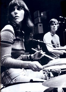 Happy birthday Karen Carpenter: The Carpenters in concert, 1972