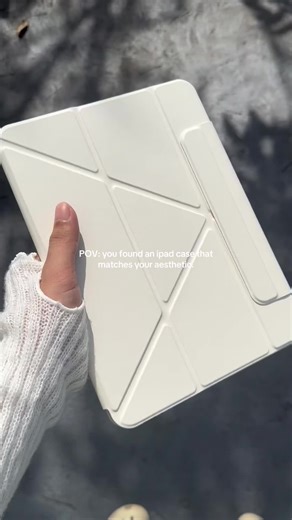 An ipad case that matches your aesthetic and keeps up with your hustle. #ipad #ipadcase #ipadair #ipadaccessories #ipadcaserecommendations
