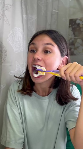 Double-Sided Toothbrush Lifehack Tutorial