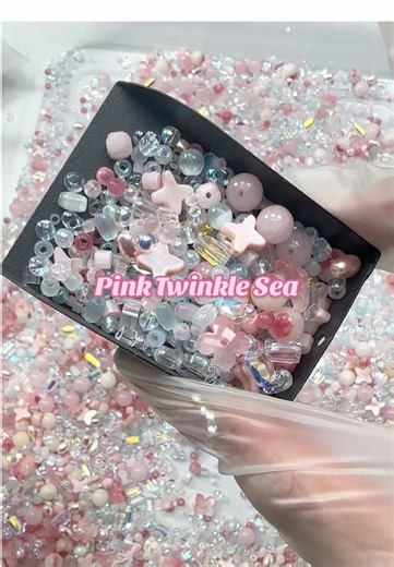 Pink Twinkle 🌊💕✨#diy #diyproject #beads #beadsjewelry #charms