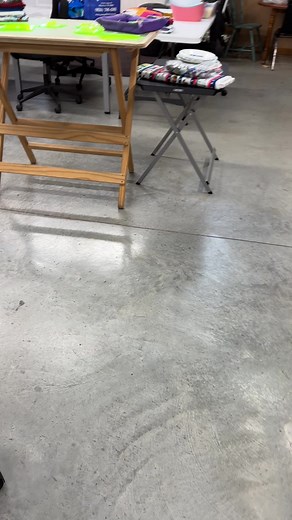 We just love our Tamarack jacket made with 2024 Bluebonnet shop hop panels. | HollyDee Quilts