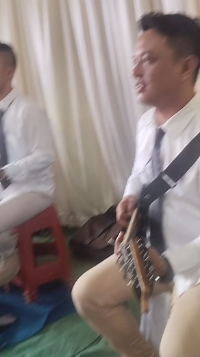 15 reactions | Famili band | Dian Box | Facebook